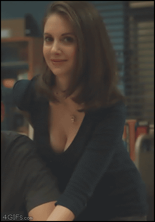 alison brie sexy cleavage_6022f57adf1d7.gif