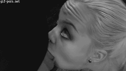 Annette Schwarz Gets Her Throat Fucked_6022c668dace9.gif