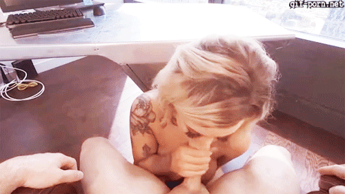 Blonde Luna Skye giving proper head_60229840557b1.gif