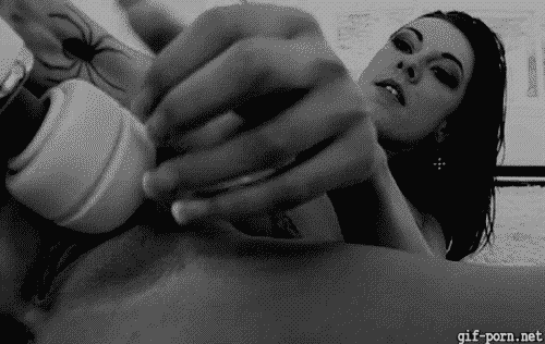 Hitachi Sextoy Squirting_6022ddedb2f57.gif