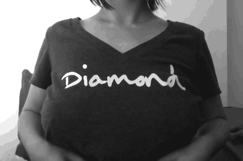 no bra gif_6022f825a8ba1.gif