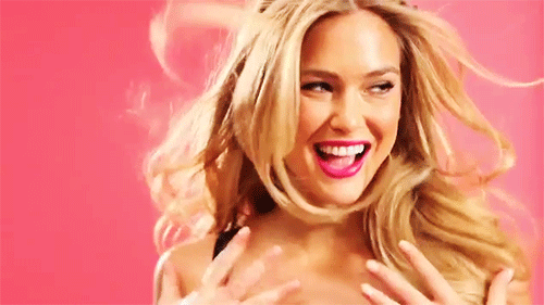 Sexy Bar Rafaeli GIF_6022eb608899c.gif