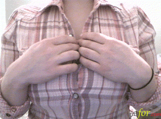 Amateur Wife Shows Her Big Natural Boobs…_619d3dc2b088f.gif
