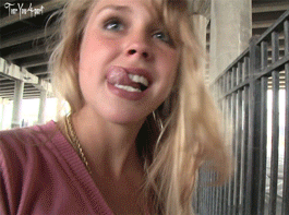 Cockeager Autumn Briggs Handjob Outdoor GIF_619d97922ea6e.gif