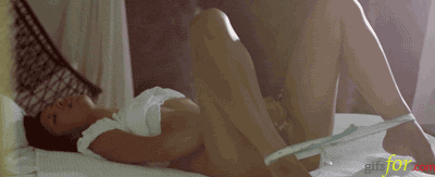 Hot Slim Wife Masturbating in the Bed…_619d6716c2825.gif