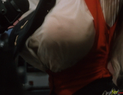 Huge Tits Want Go Out…_619d856c30c95.gif