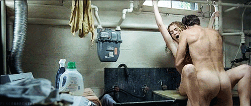 Kate Winslet Hot Actress Fucks in Laundry Room_6196703092fb9.gif