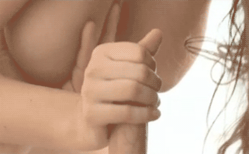 The Sexiest Handjob View…_619d7b4450c9d.gif