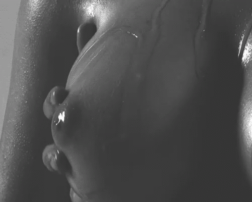 Big tits in oil_6904f6f383069.gif