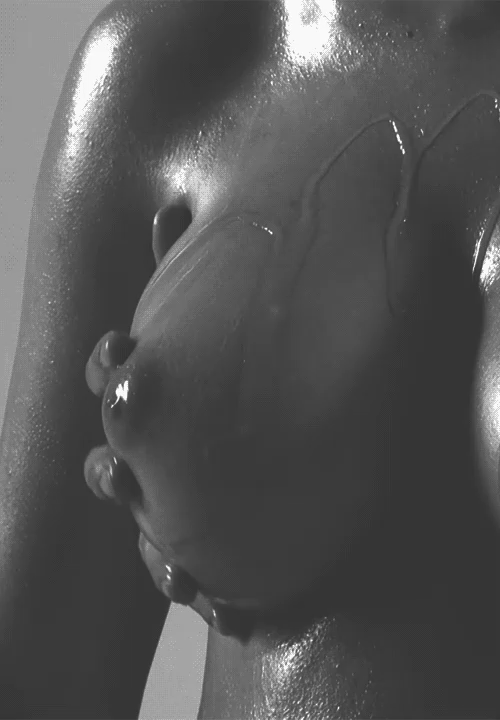 Big tits in oil_6904f6f383069.gif