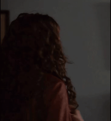 Anne Hathaway showed her tits_6963e29097b06.gif